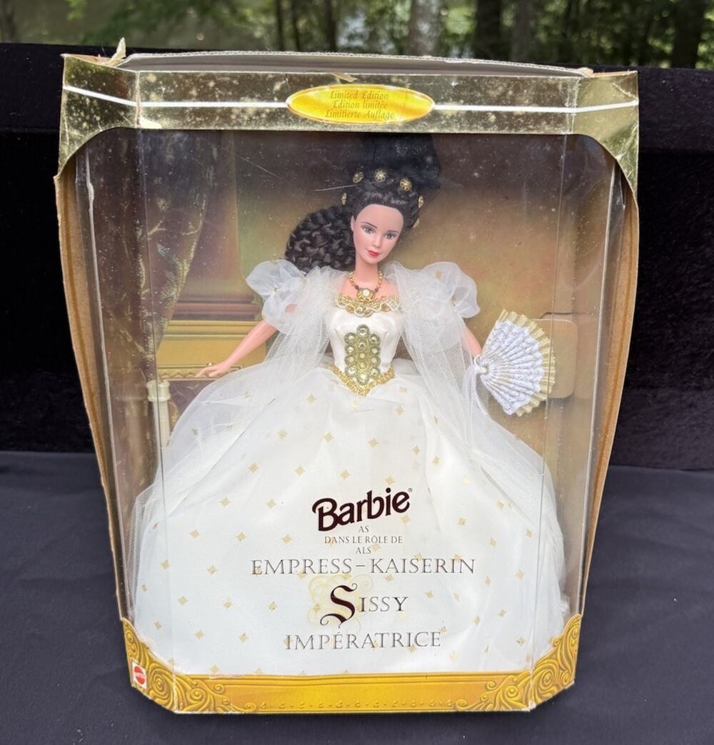 Vintage Barbie Empress -Kaiserin Sissy Imperatrice Doll New 1996 -Poor Box!